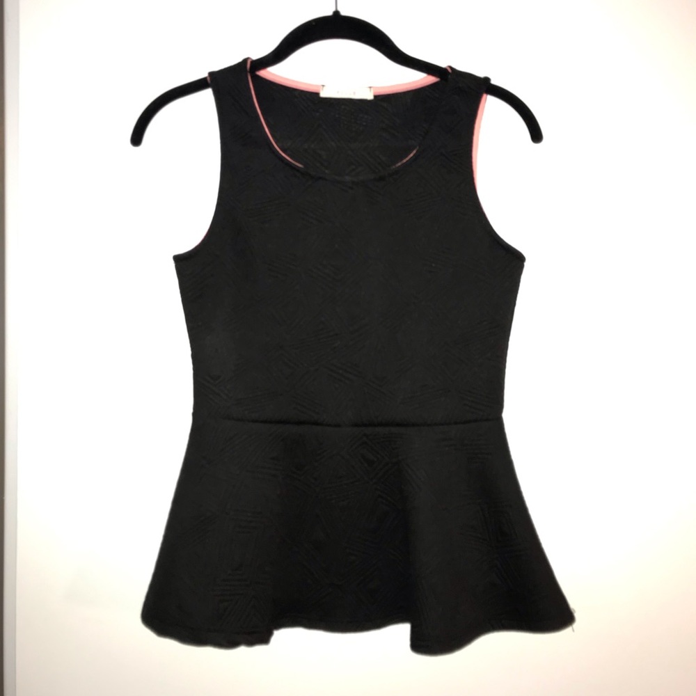 Women’s black sleeveless peplum top